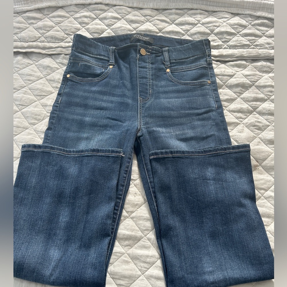 Liverpool cropped pull on denim